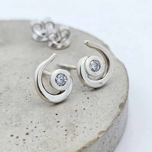 9ct white gold diamond stud earrings