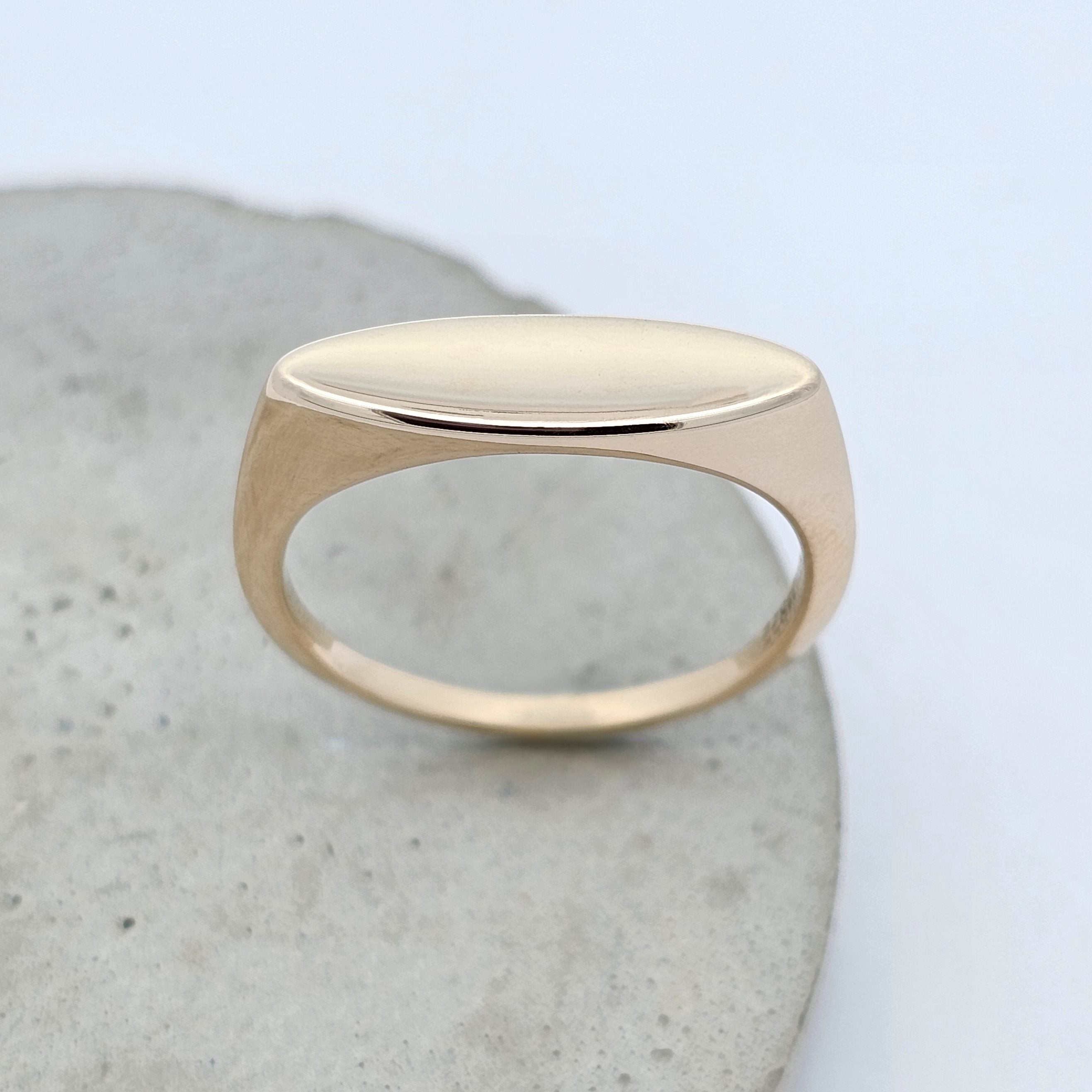 9ct yellow gold marquise ladies signet ring