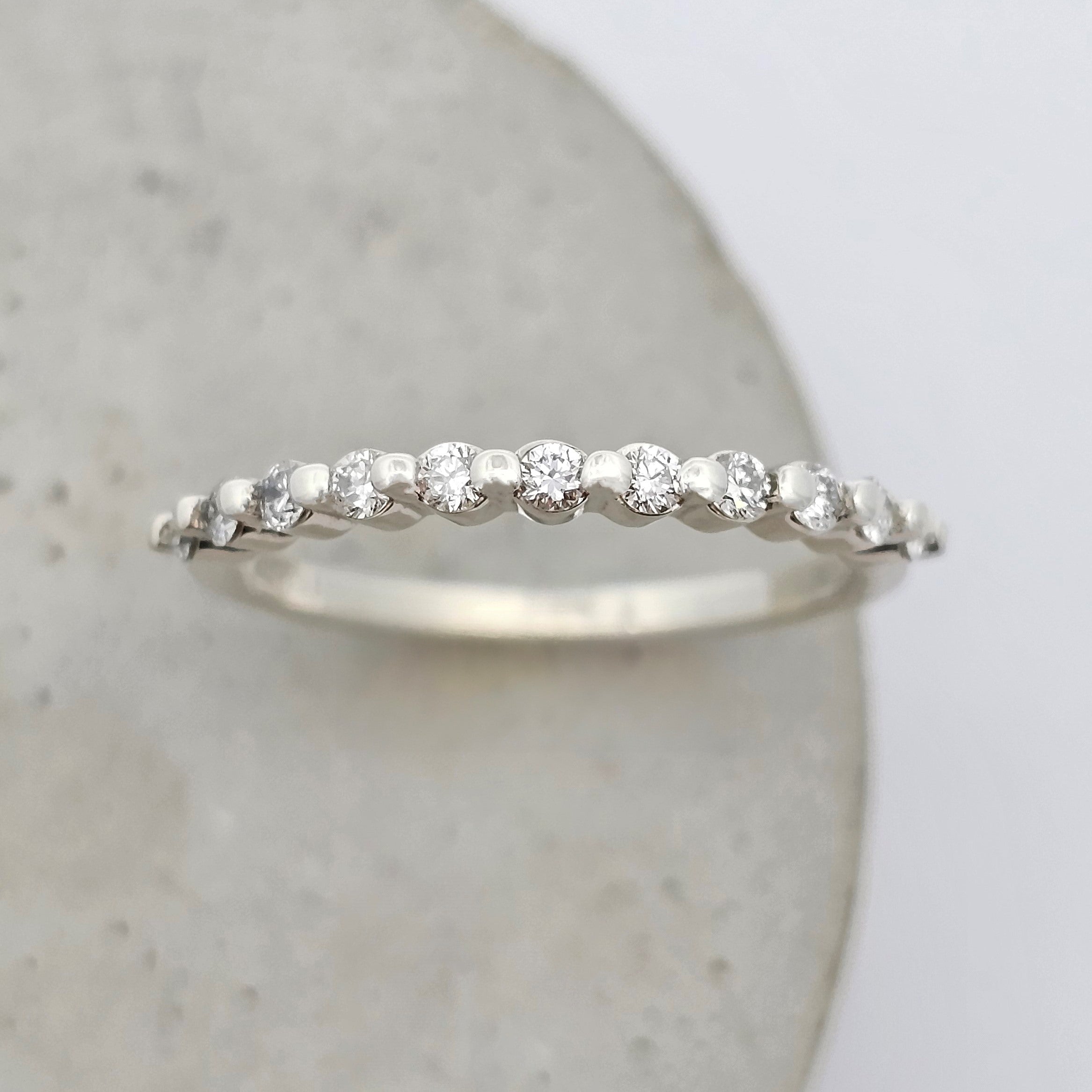 white gold diamond claw-set ladies wedding ring