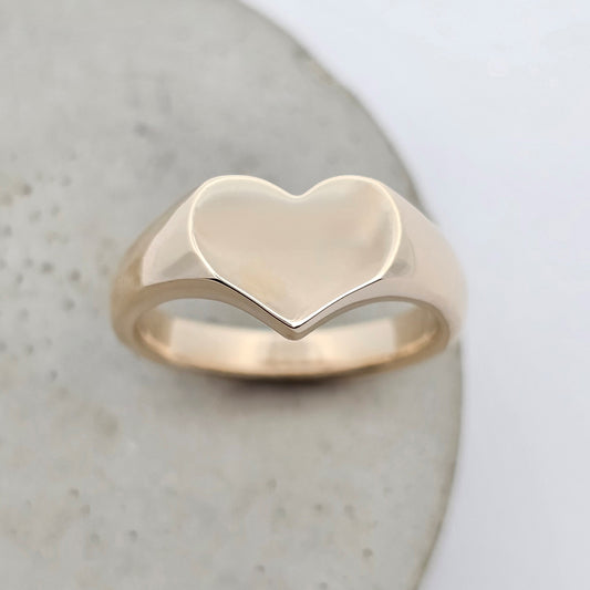 yellow gold ladies heart signet ring